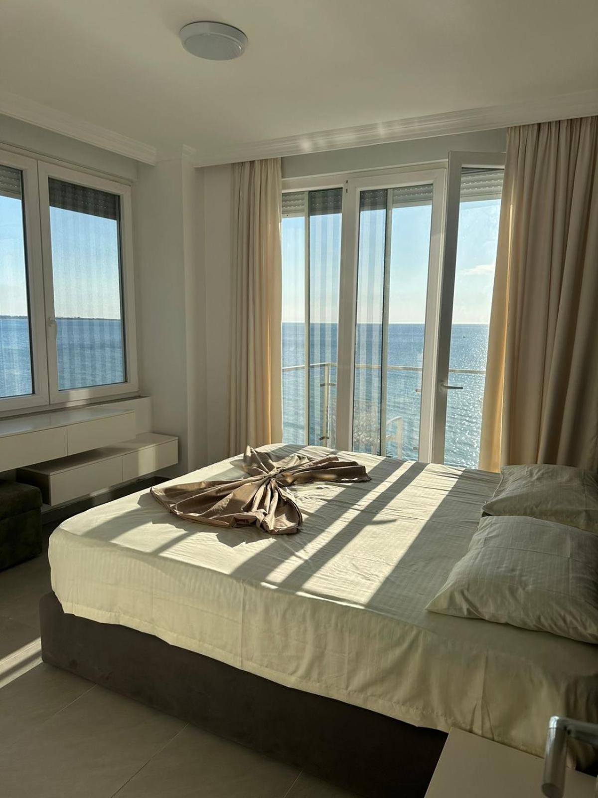 Deluxe Apartments With Balcony Shengjin Luaran gambar