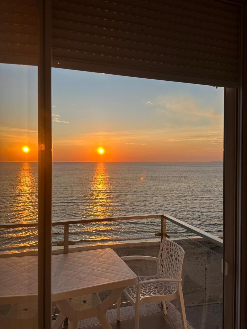 Deluxe Apartments With Balcony Shengjin Luaran gambar