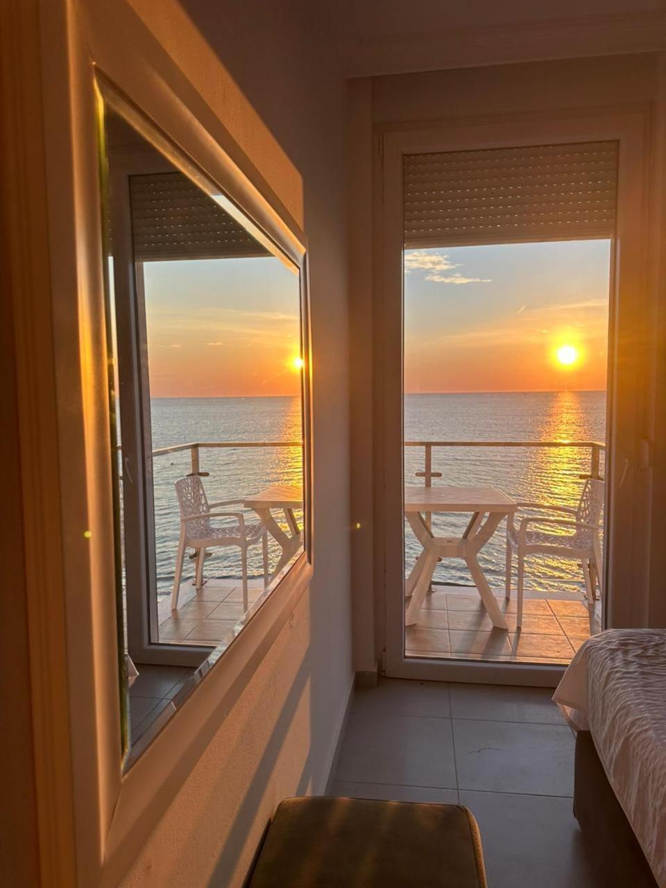Deluxe Apartments With Balcony Shengjin Luaran gambar